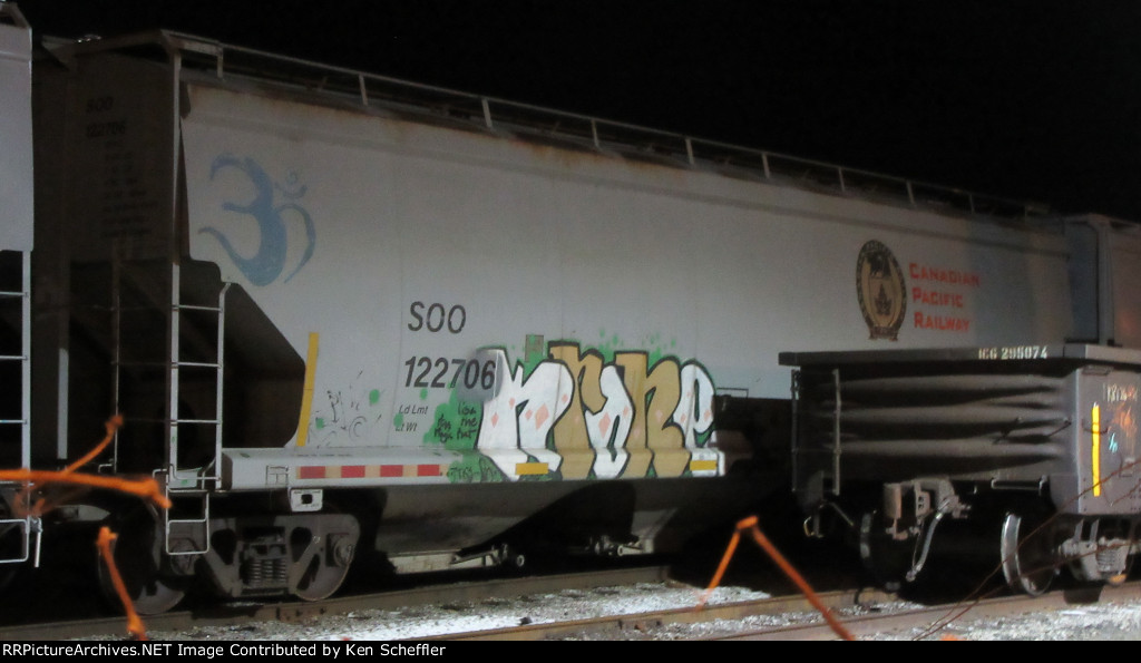 SOO 122706